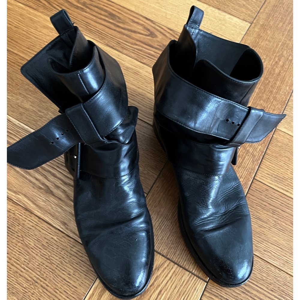 Pierre Hardy Flat Ankle Boots 39